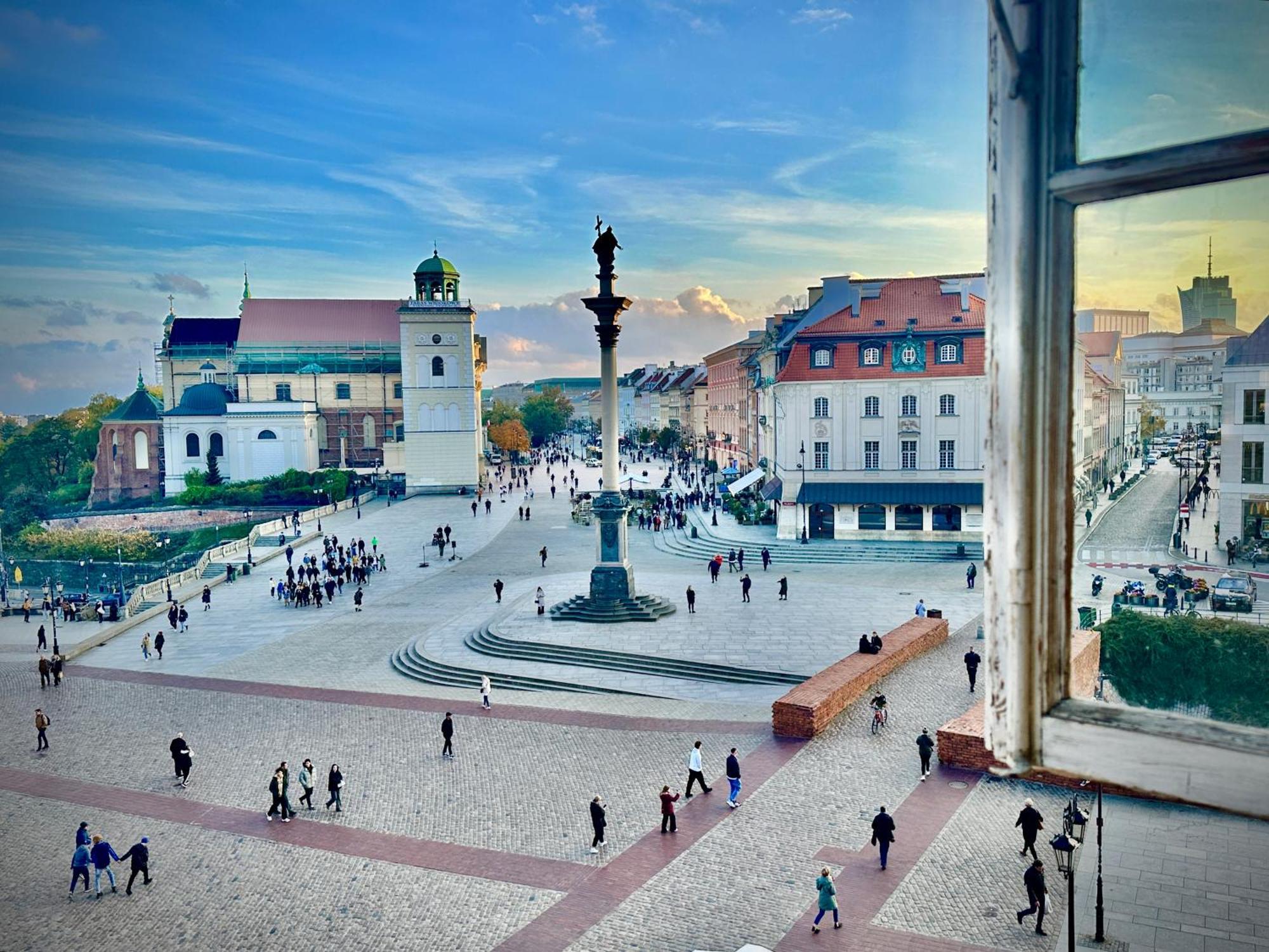 Old Town Best View Wifi 300 Mb/S Huge Screen Netflix Appletv Amazontv วอร์ซอ ภายนอก รูปภาพ