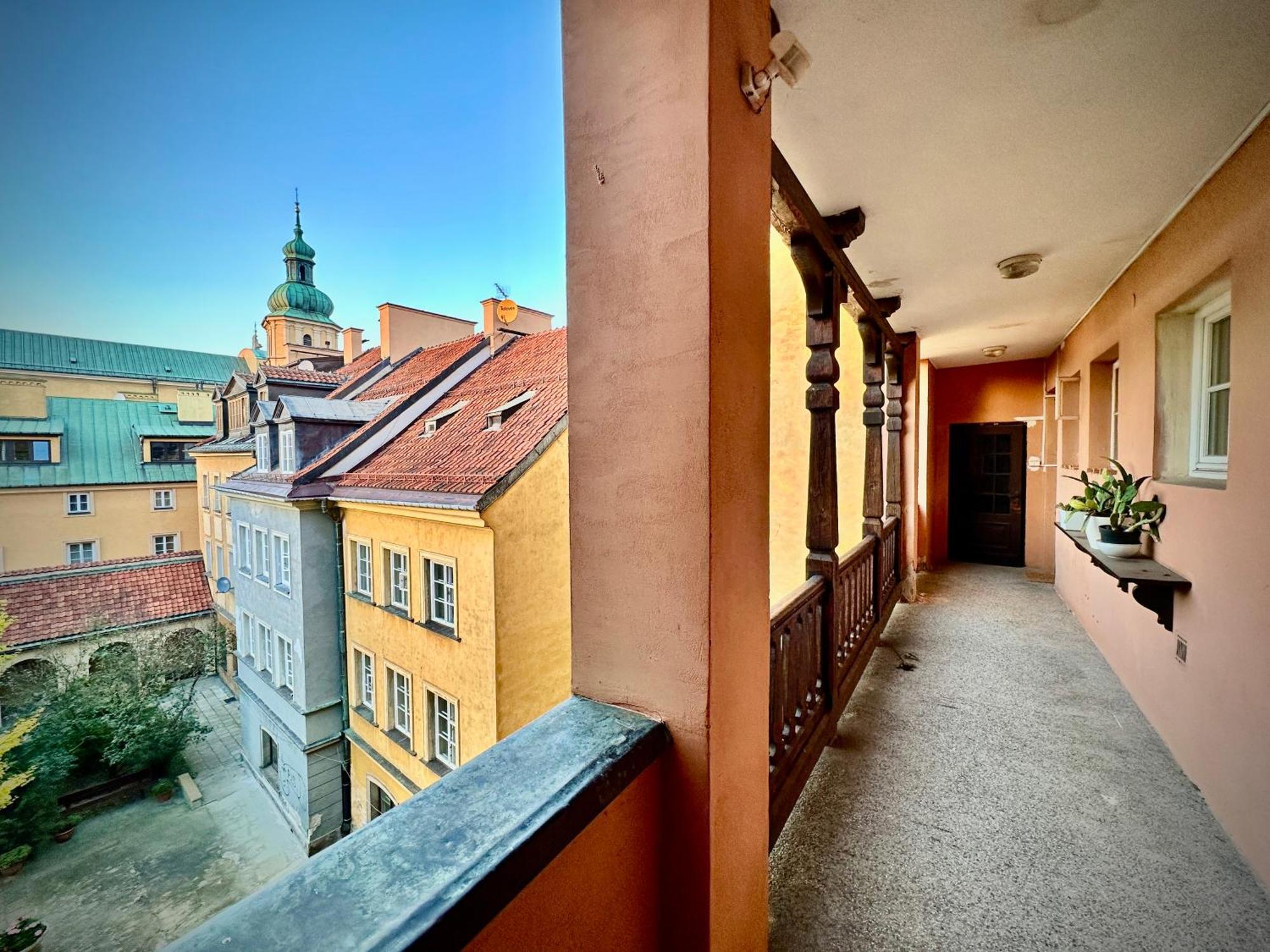 Old Town Best View Wifi 300 Mb/S Huge Screen Netflix Appletv Amazontv วอร์ซอ ภายนอก รูปภาพ