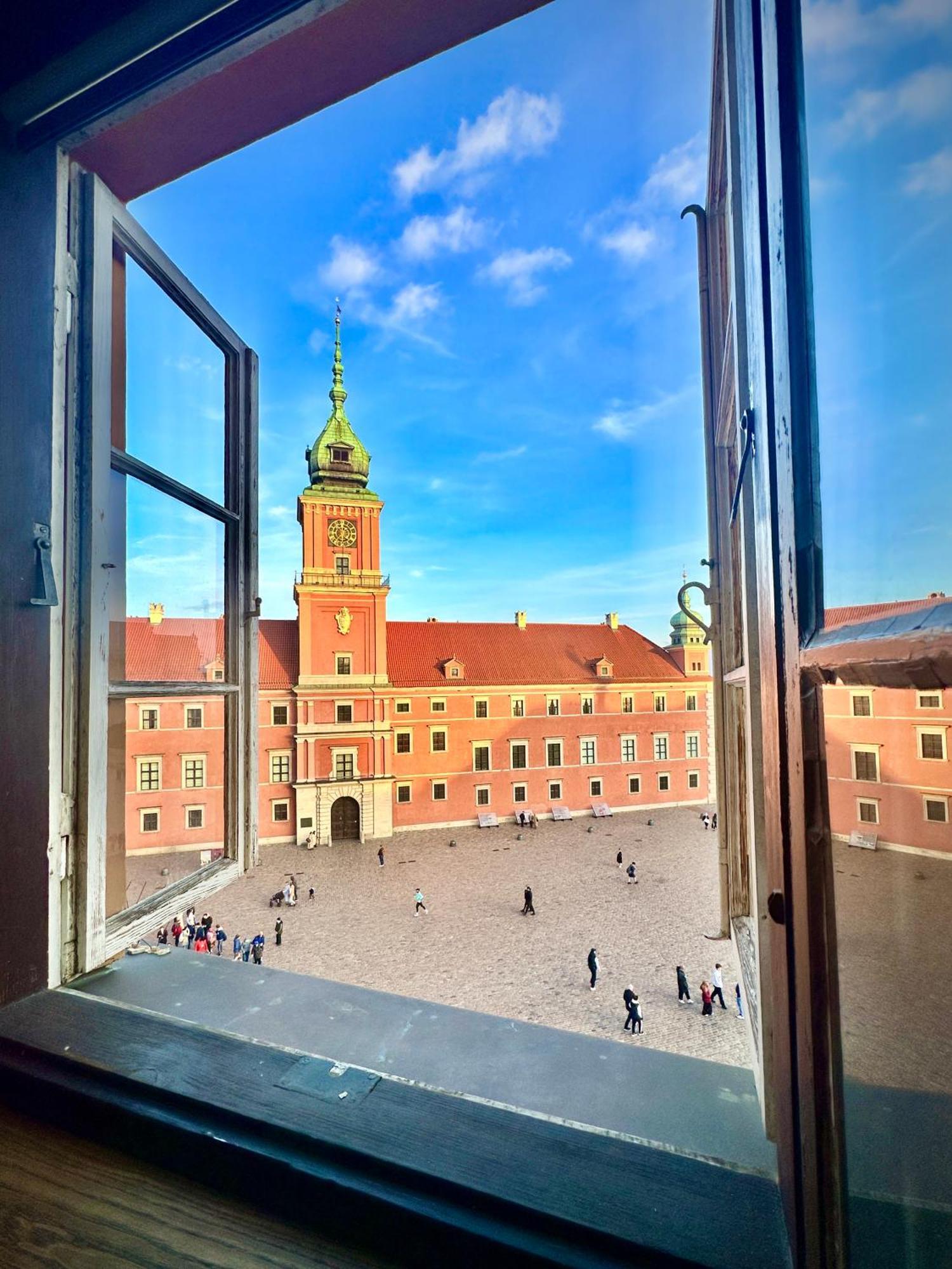 Old Town Best View Wifi 300 Mb/S Huge Screen Netflix Appletv Amazontv วอร์ซอ ภายนอก รูปภาพ